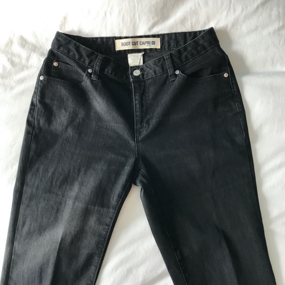 Gap - Black Boot Cut Capri Jeans